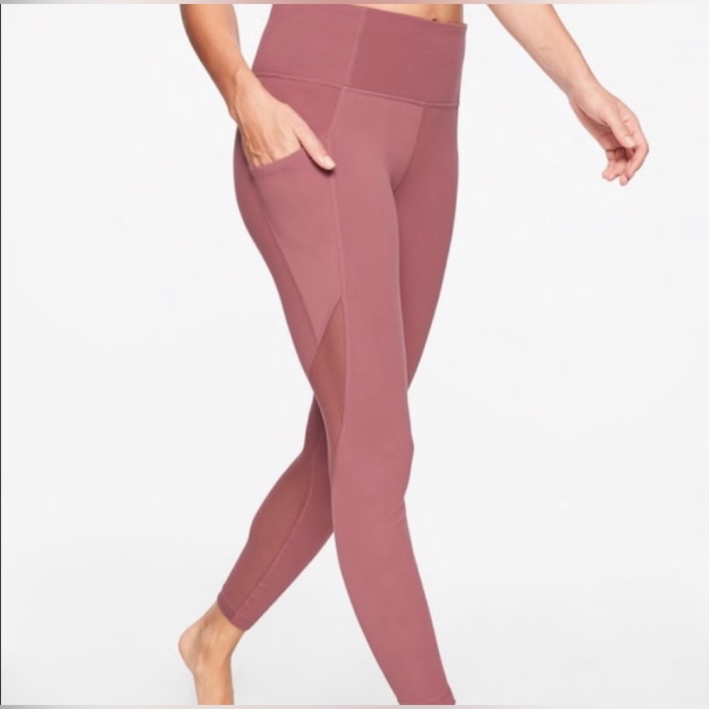Athleta salutation stash‎ pocket tight high rise in crushed berry leggings